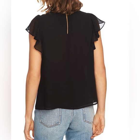 1.STATE
Smocked Flutter-Sleeve Top size S - Picture 2 of 7